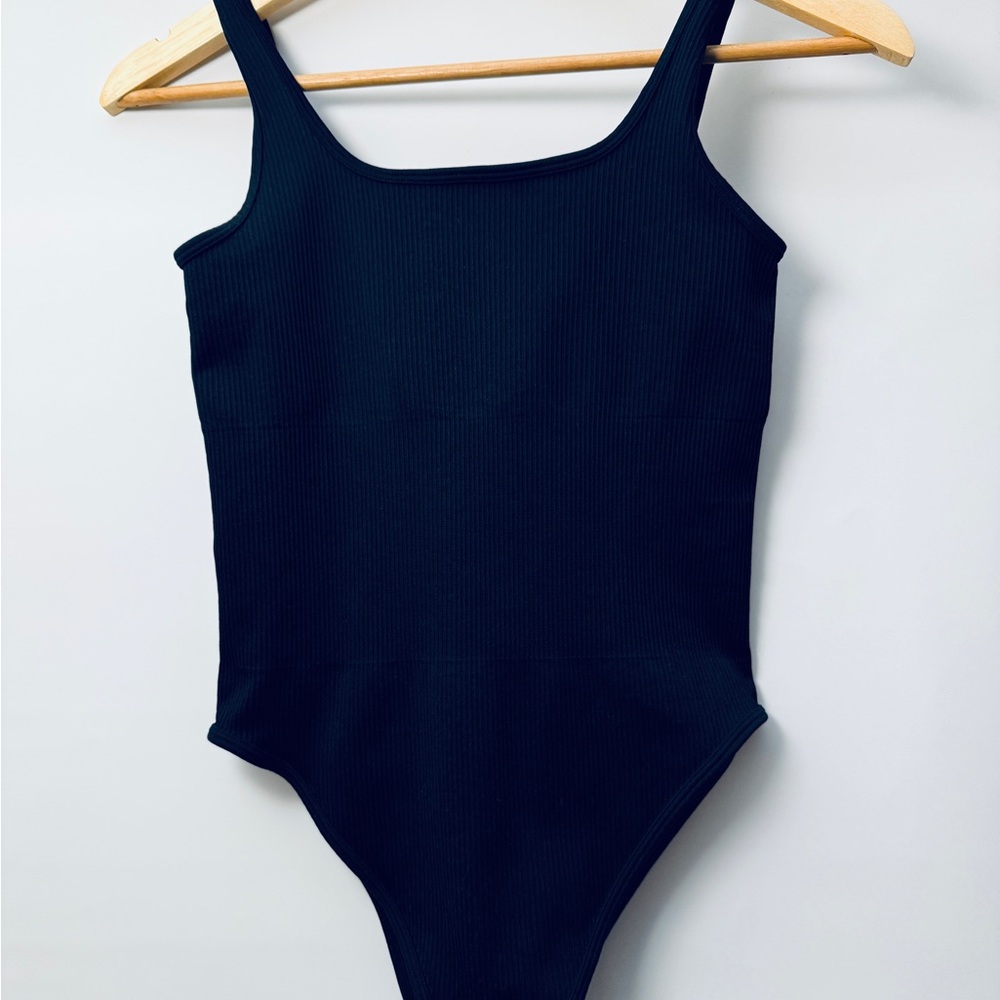 OQQ Black Ribbed Knitwear